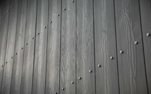 Вертикальный монтаж со сквозным креплением